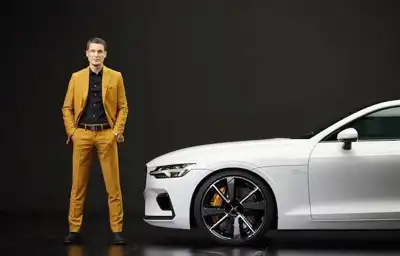 It’s leather or leather on Polestar’s configuration tool