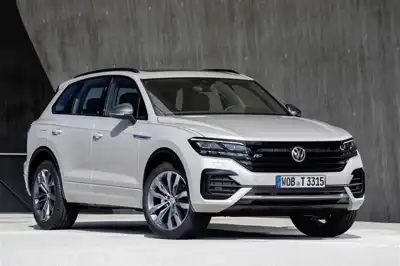 Difficult first half for automotive manufacturers