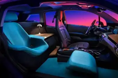 BMW promotes olive leather in CES design