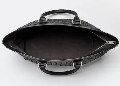 Kering poised for rebound with “excellent momentum” in leathergoods