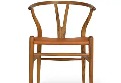 Limited edition of iconic chair uses olive tanned leather