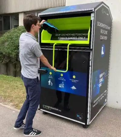 Mercedes-Benz partners with Soex in safety footwear recycling