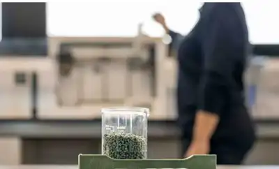 Recycling leather waste through 3D printing