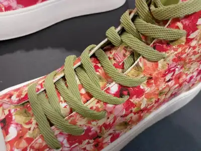 Leather’s flower power on show at Inspiramais