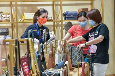 Hainan duty-free sales roar for Year of the Tiger