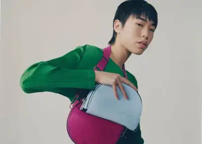 Tribute to Issey Miyake from Ecco