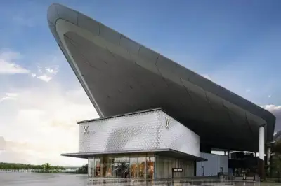 Louis Vuitton lands at Sanya