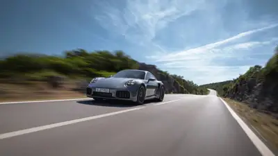 Porsche reports 15% drop in Q1 sales