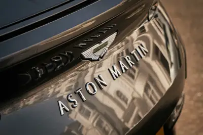 Aston Martin secures funding as Q1 losses narrow